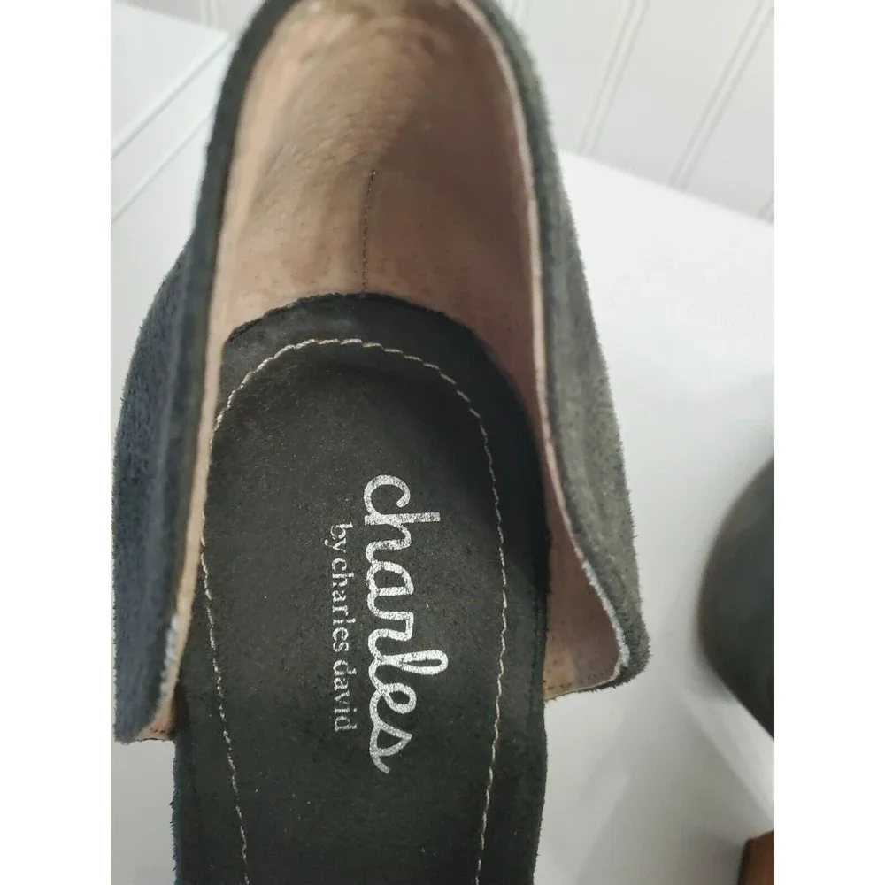 Charles David Womens 8.5M Green Suede Usual Notched Booties Slip on Shoes EUC